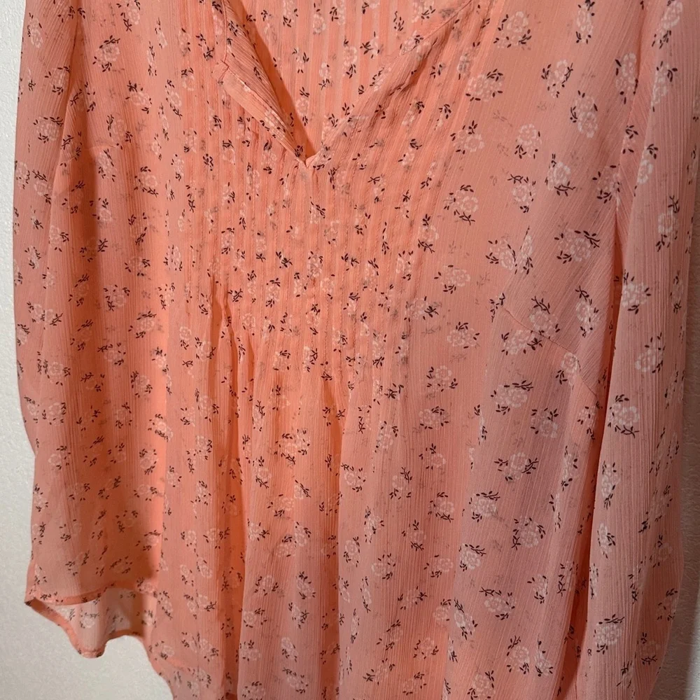 Torrid Coral Pink Crinkle Sheer Pin Tuck Blouse Size 2X